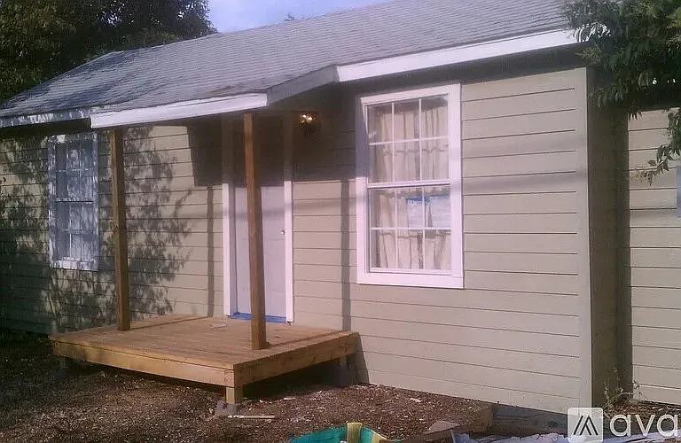 309 S Main St, Cedar Hill TX 75104